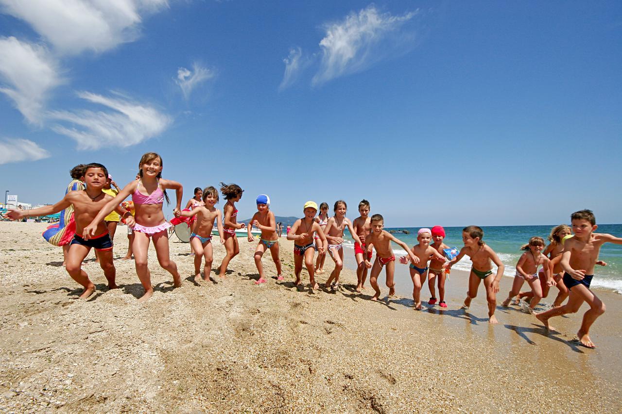 Villaggio Turistico Internazionale Porto Recanati Ngoại thất bức ảnh