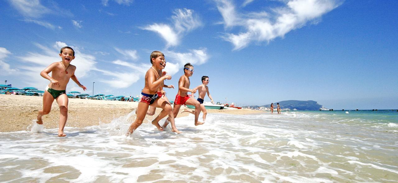 Villaggio Turistico Internazionale Porto Recanati Ngoại thất bức ảnh