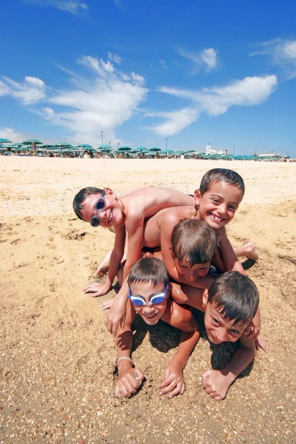Villaggio Turistico Internazionale Porto Recanati Ngoại thất bức ảnh